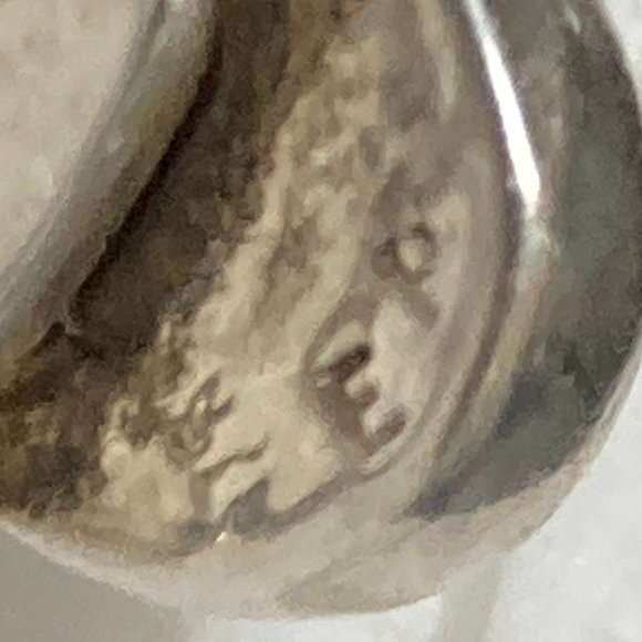 EP Mother of pearl gem in silver by-pass ring, "T" or a cross on the other node. - Picture 10 of 14